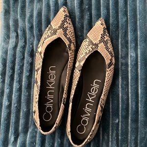Calvin Klein Snake Flats